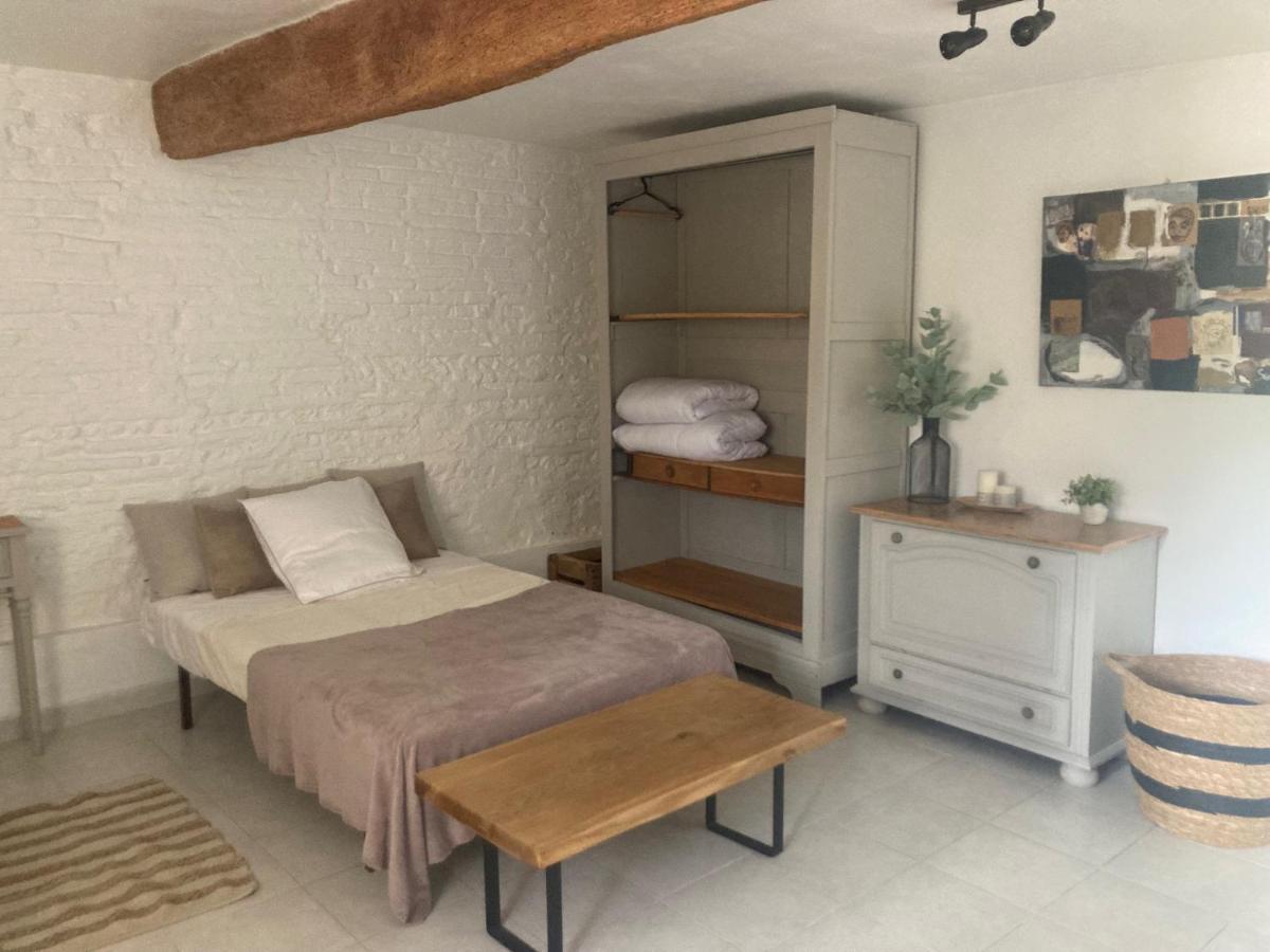 Gite Abeille-Soleil Saint-Nicolas-de-la-Grave ภายนอก รูปภาพ